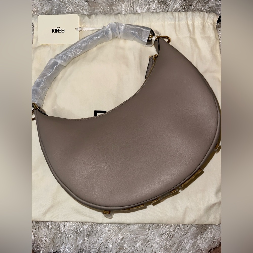 SOLD STEAL DEAL! 🔥 Fendigraphy small shoulder bag
